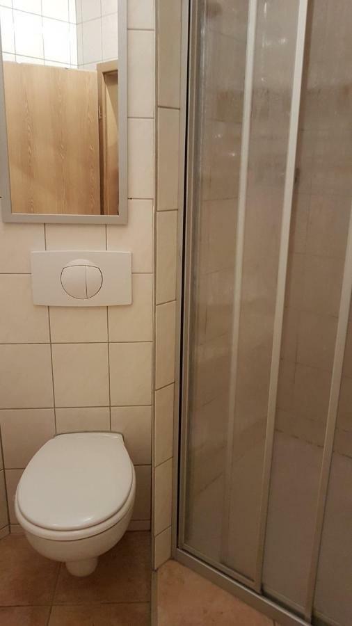 Apartment Im Gruenen Mit Anbindung Ans Zentrum 埃尔福特 外观 照片